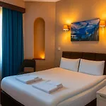 Отель Grand 5*